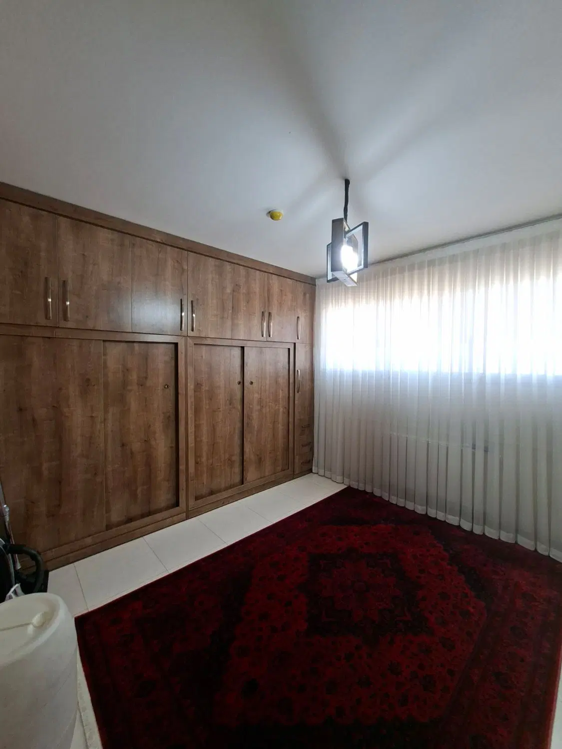 آپارتمان خیابان عارف