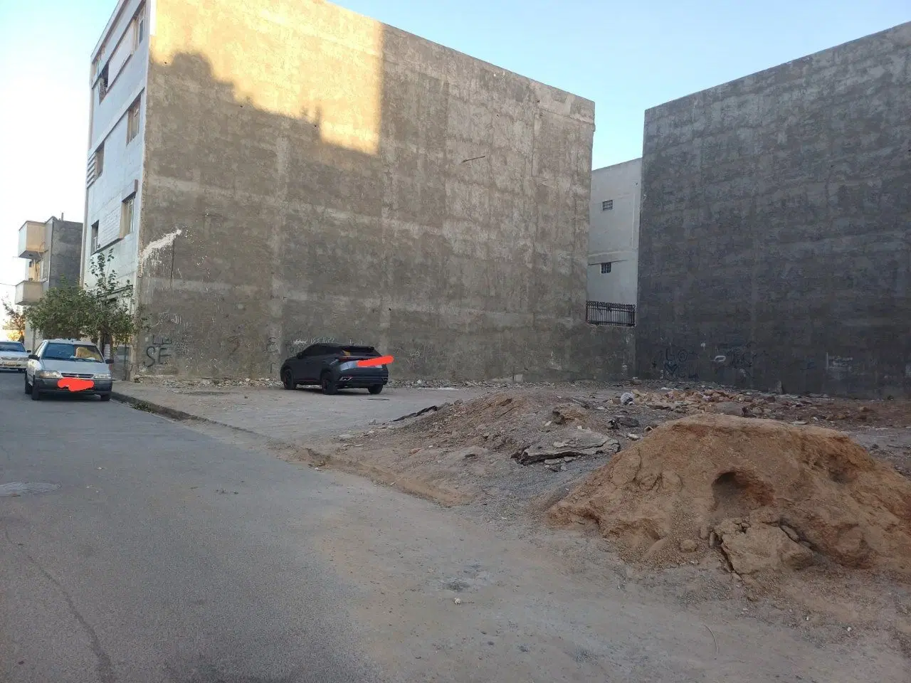 زمین ۳۲۵ متری پیروزی ۸