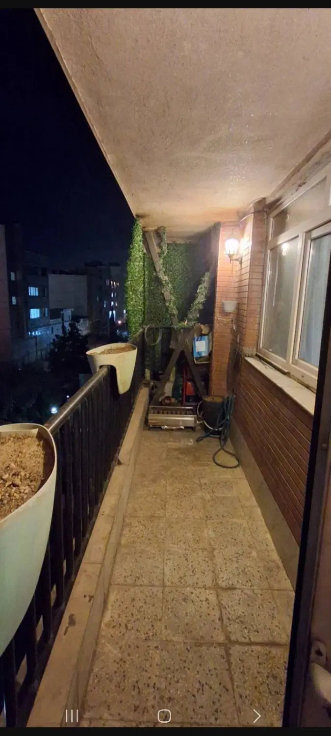 آپارتمان ۱۳۰ متری ملکی