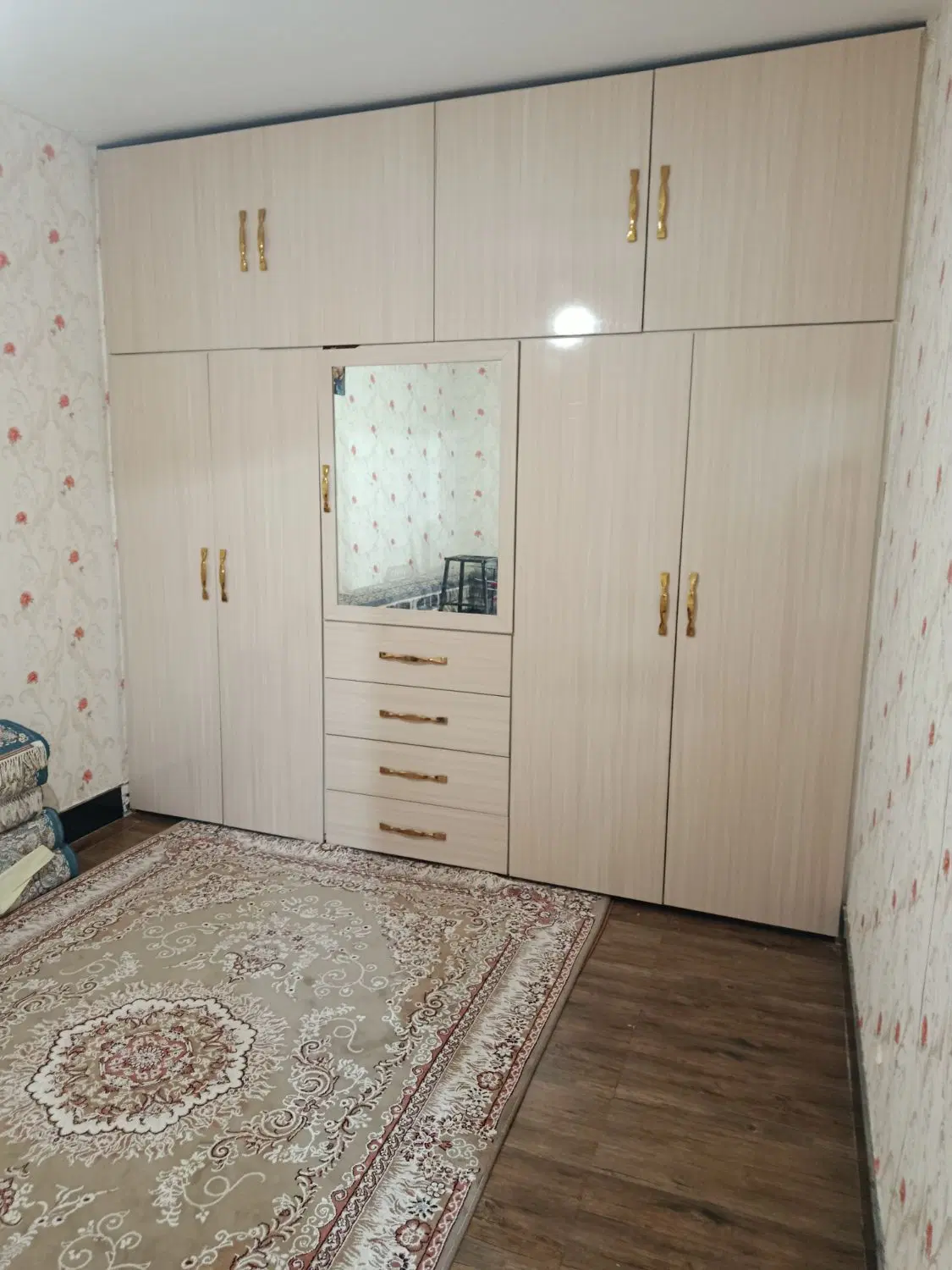 خونه رهن و اجاره دره گرم طبقه بالا