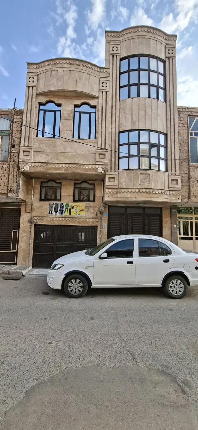 منزل ۱۲۰ متری همکف خیابان باهنر