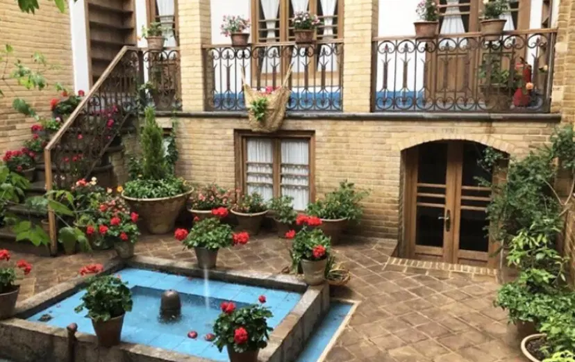 خانه کلنگی کارون ۱۰۳ متر