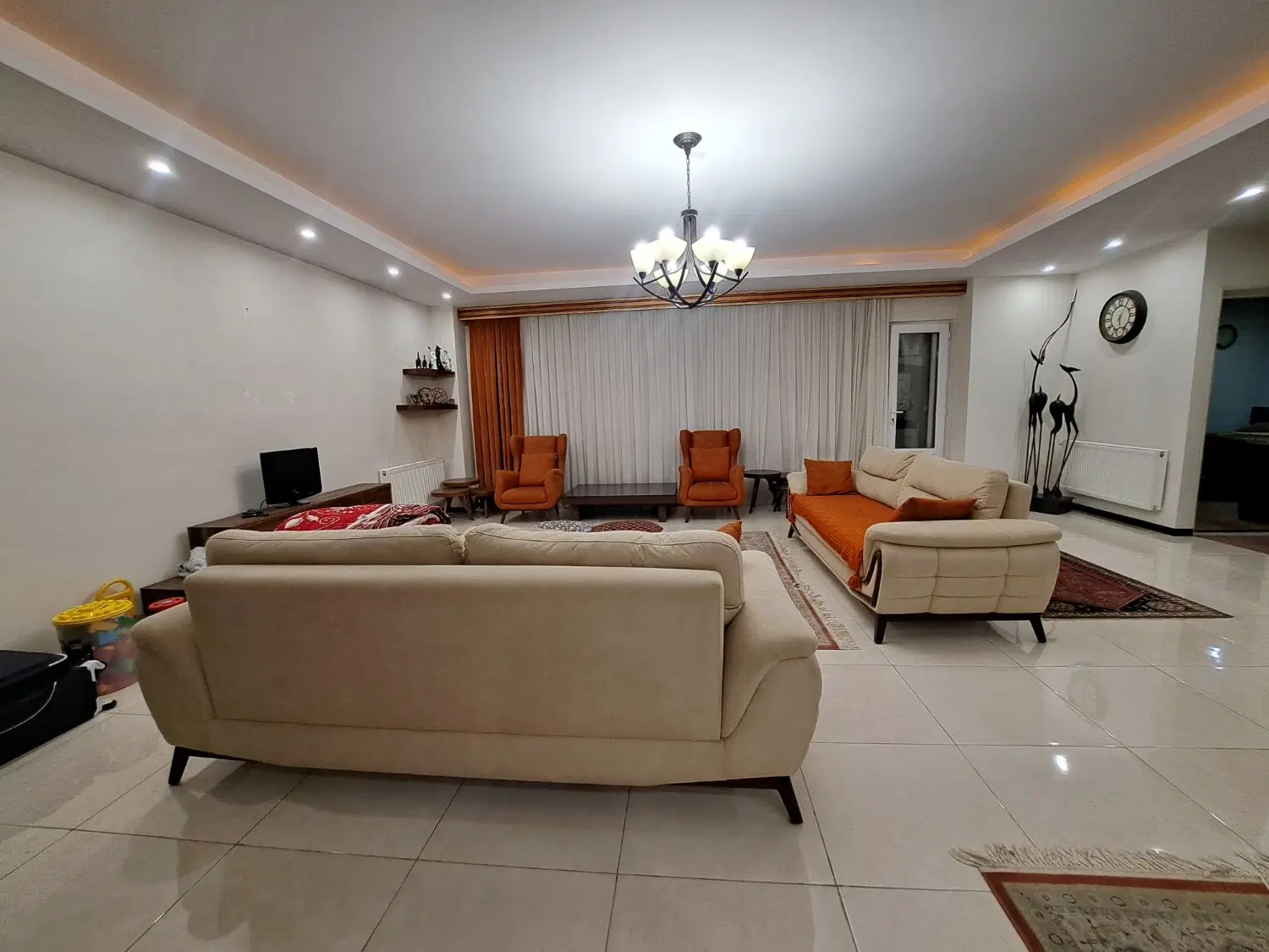 130 متر رهن و اجاره میلادها