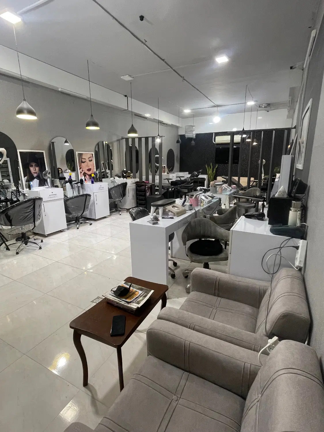 املاک ،اجاره لاین مژه ،رنگ و لایت