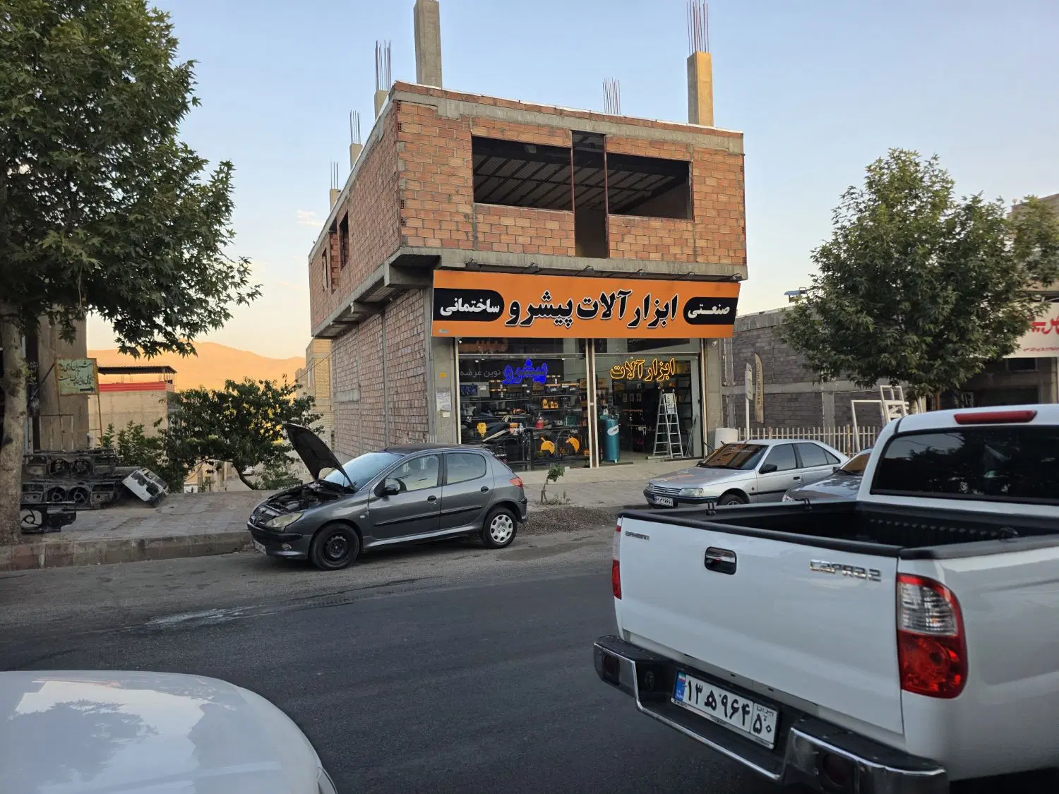 اجاره مغازه در خیابان