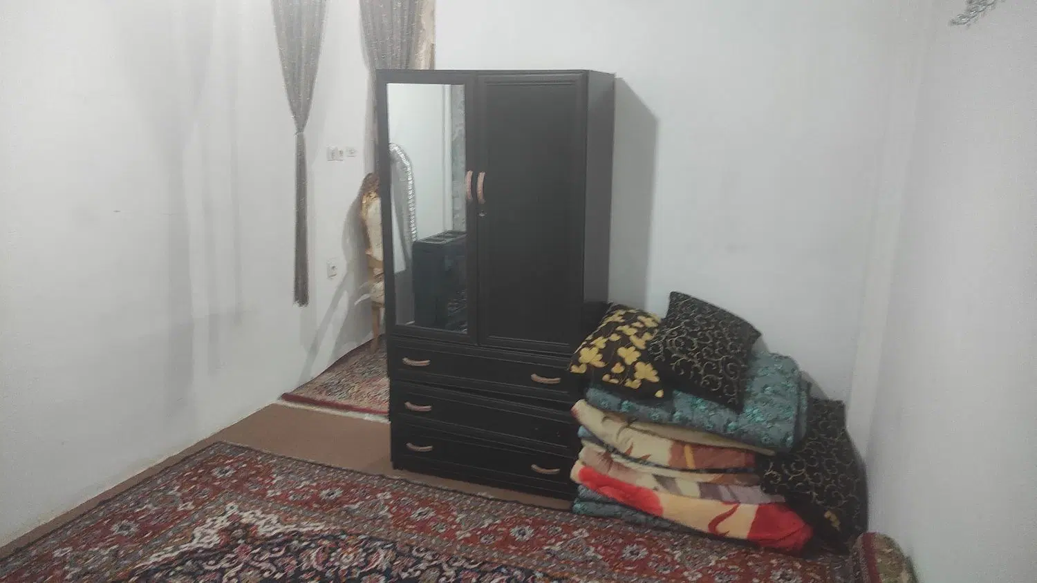 سویت حیاط دار دربست مرکز شهر