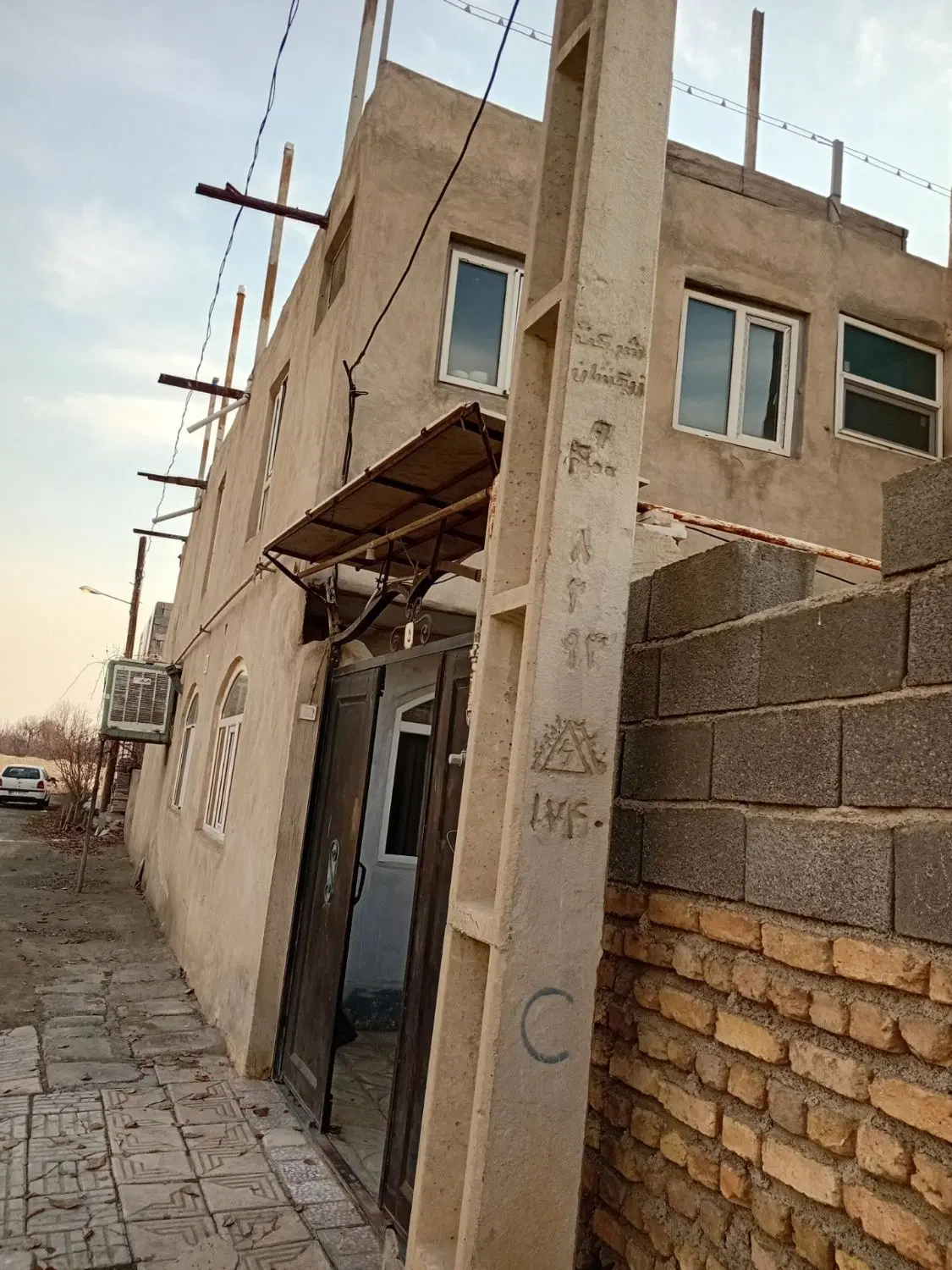فروش ۱۶۰ متر منزل مسکونی ویلایی باسندتکبرگ