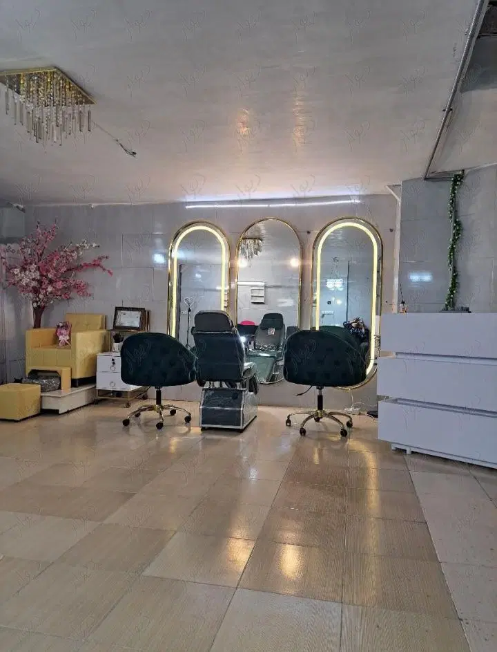 مغازه با زیرزمین معاوضه با واحد