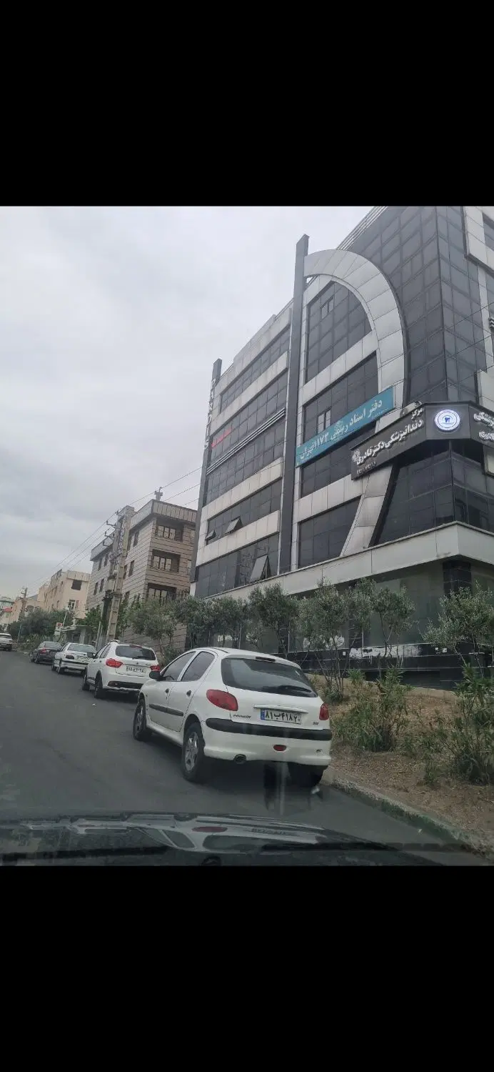 اجاره ۹۰متری بر اصلی جنت آبادطبقه اول