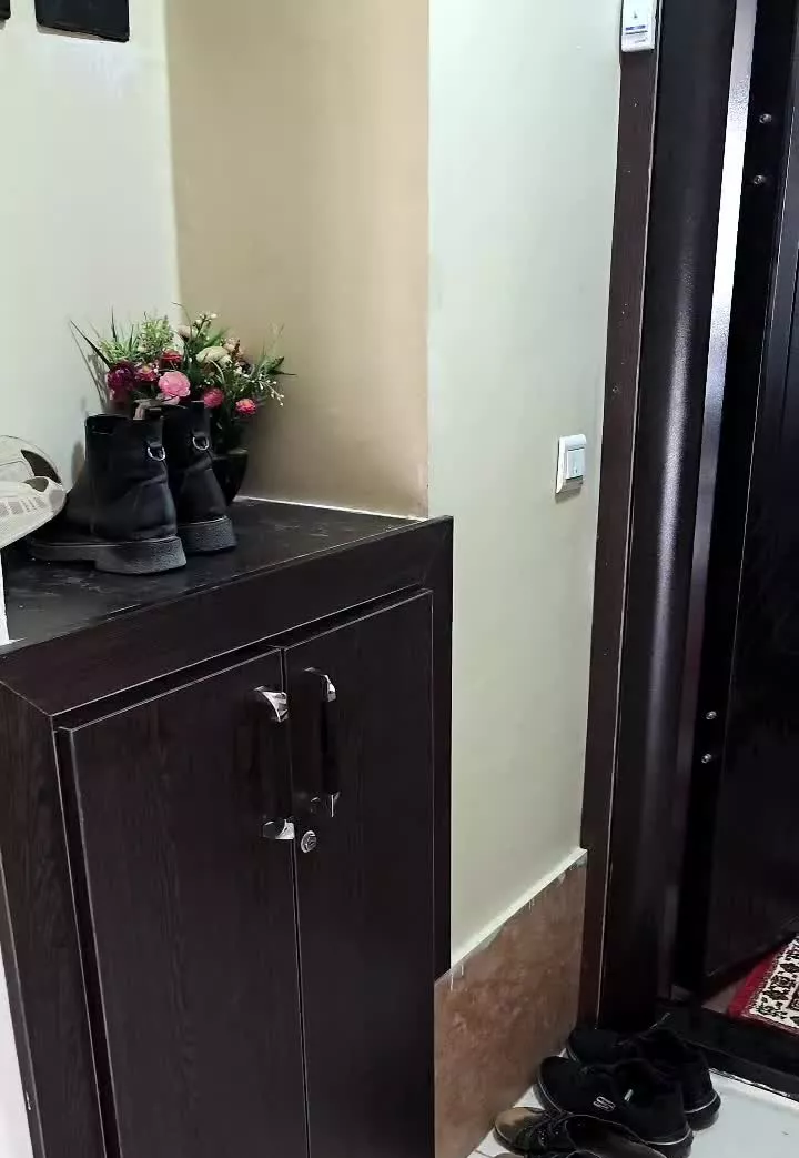 آپارتمان اصفهانک ، شهرک نیکان