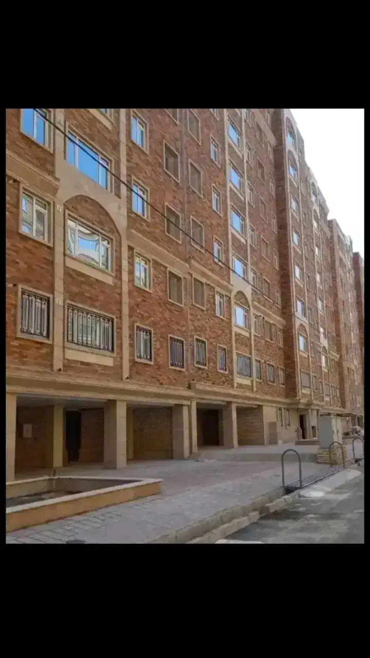 ۸۸ متری تجهیزشده،شهیدسلیمانی(آجرقرمز)