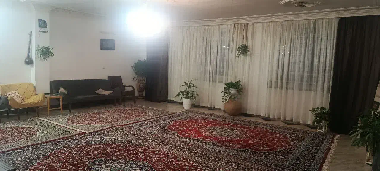 رهن کامل آپارتمان تک واحدی ۱۳۲متری  در شهرک قائم