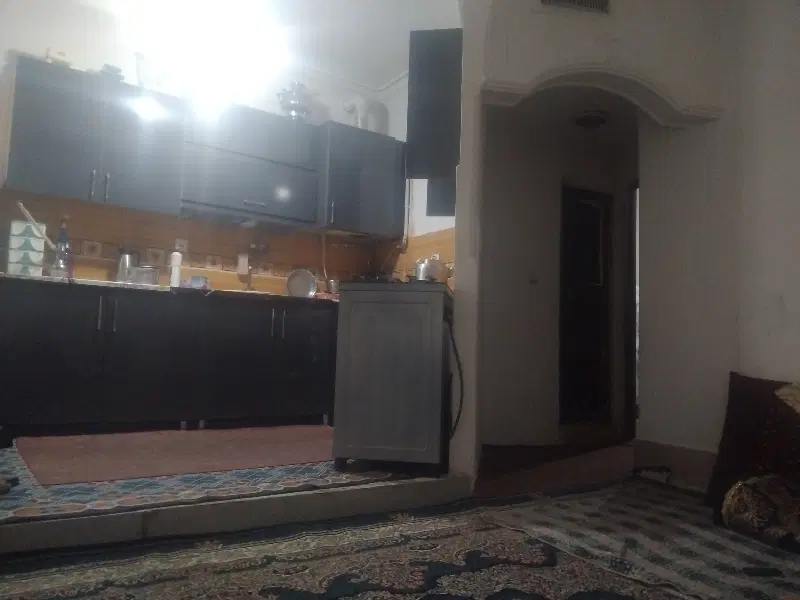 خانه 100متری دربست ماشین رو