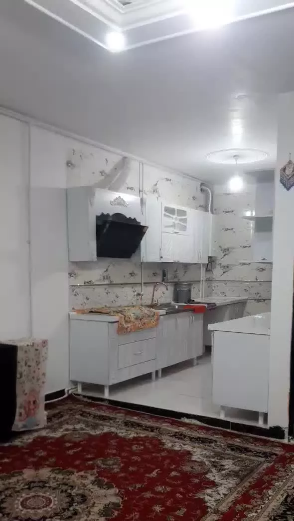 خونه کلید اول طبقه بالا جاده پاگر  خیابان خیام