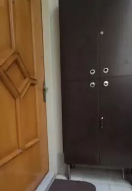 ۱۰۰ متر توحید میانی