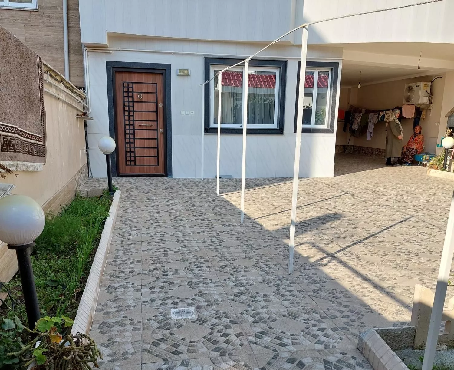 اجاره ویلا نزدیک بازارچه و ساحل با قیمت استثنایی
