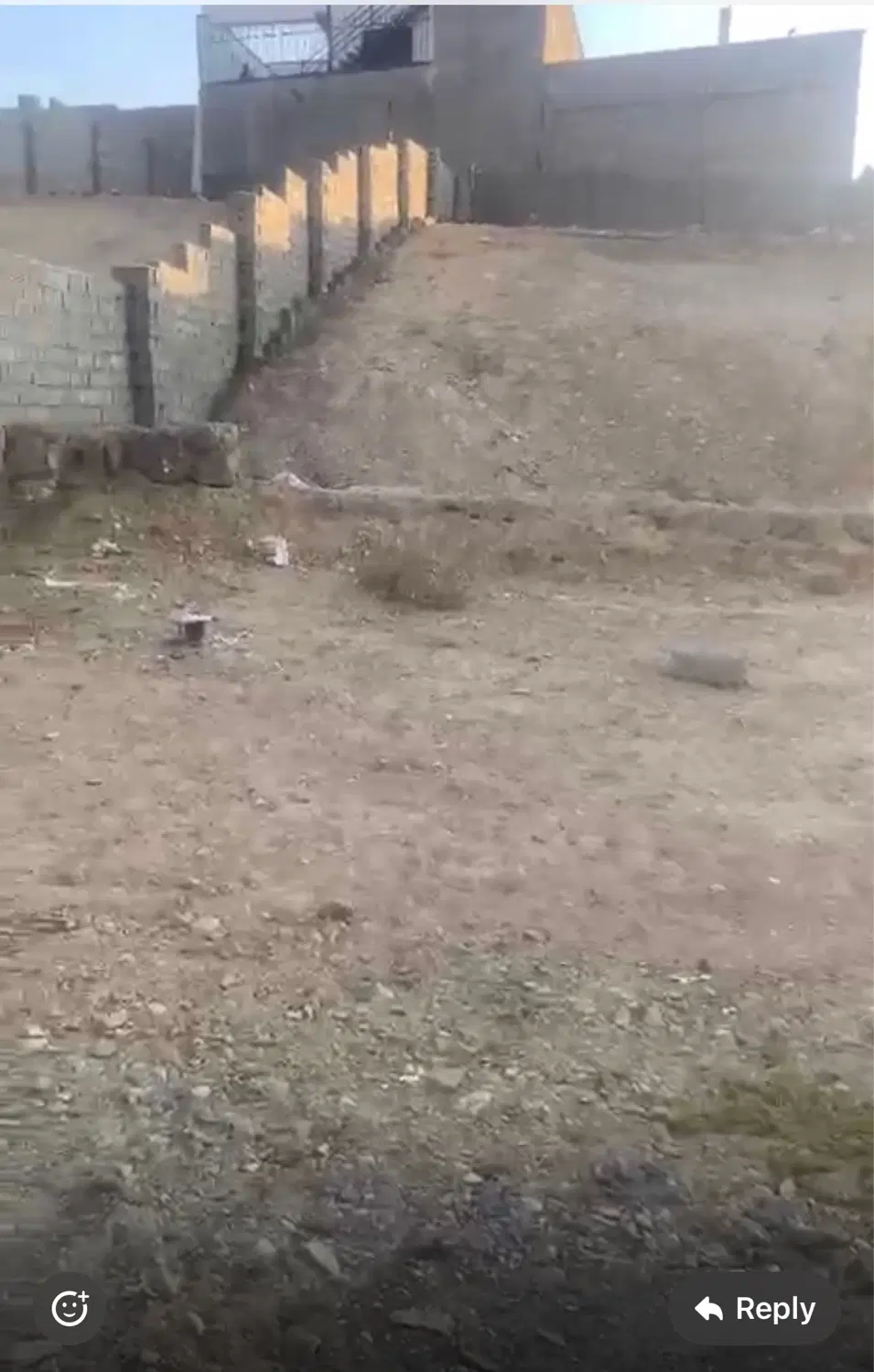 زمین به مساحت ۳۲۷متر مربع