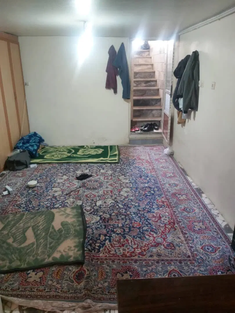 زیر زمین ۵۰ متری با آب برق گاز اختصاصی فروشی