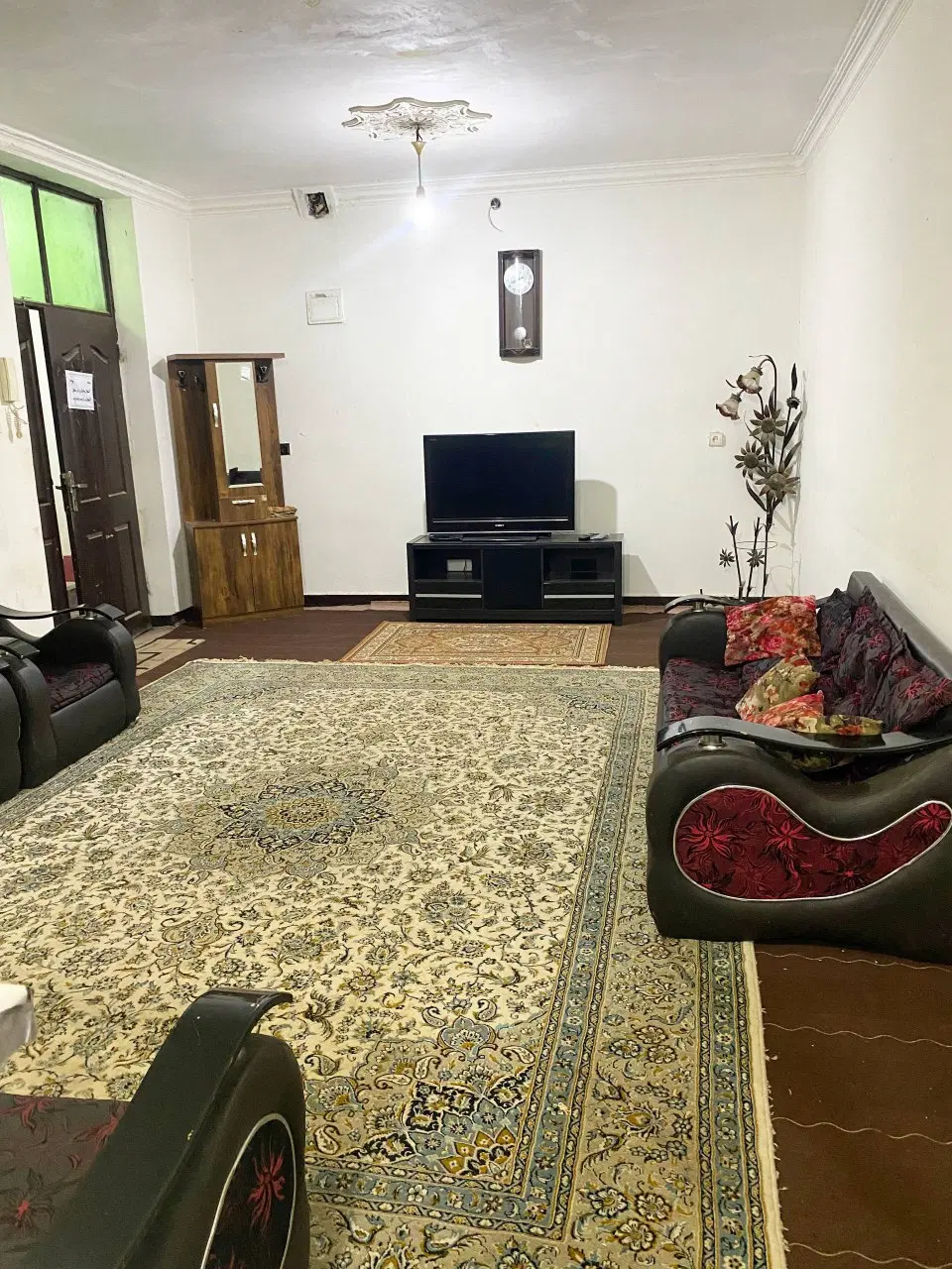 سوئیت سوییت سویت دو خوابه پارکینگ دار