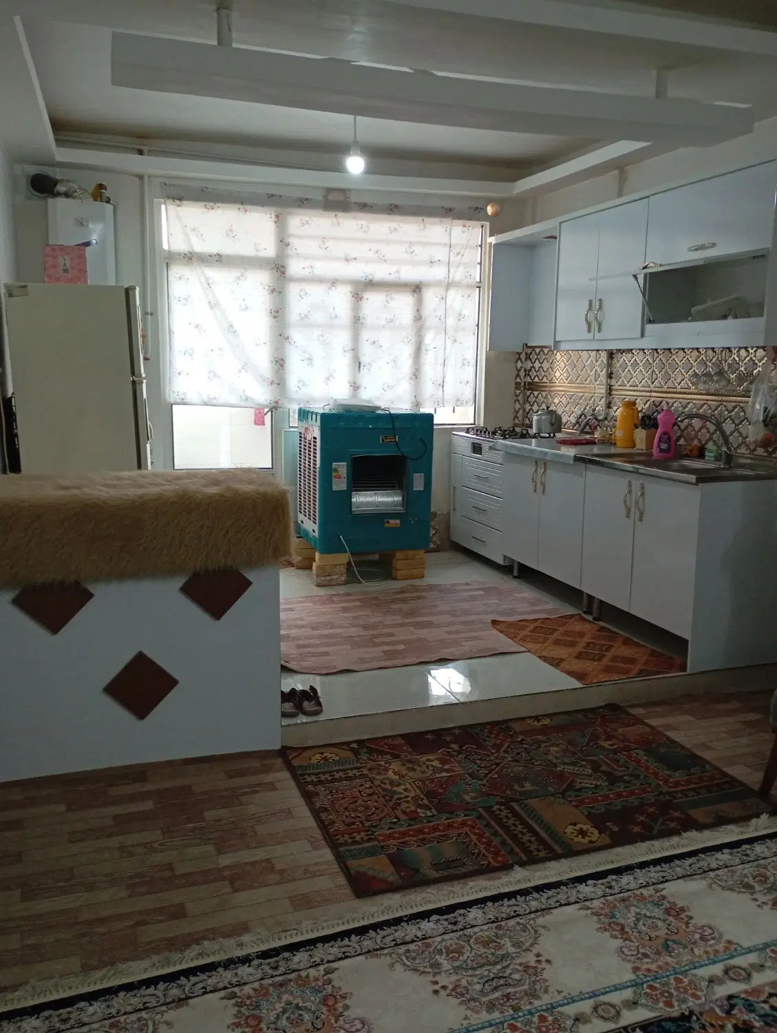 آپارتمان صدمتری شیک وتمیز