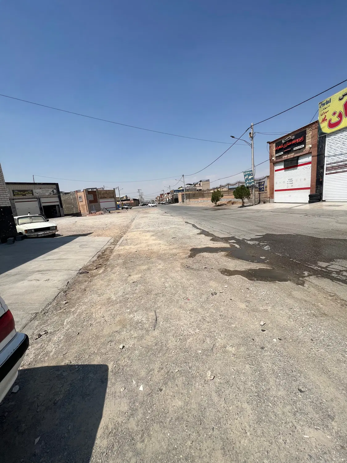 مغازه تجاری فروشی