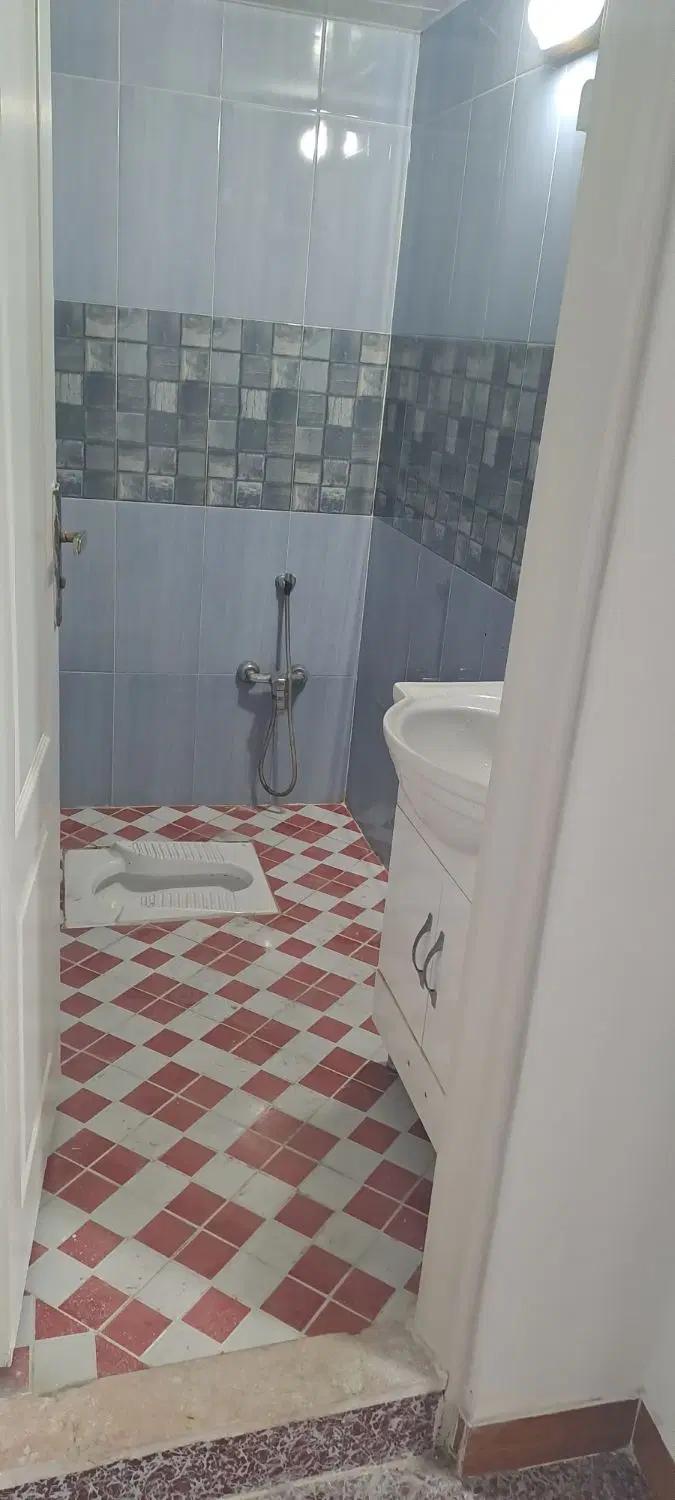 واحدمسکونی خیابان اصلی