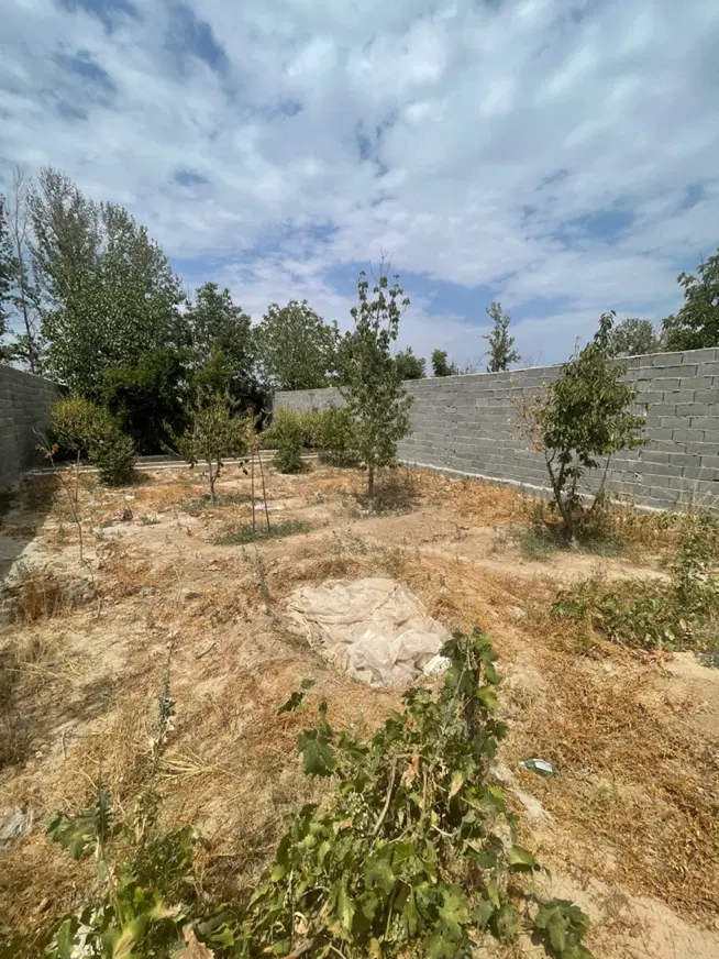 باغچه ۲۰۰متری چهاردیواری ویلا کردان سهیلیه رمنده