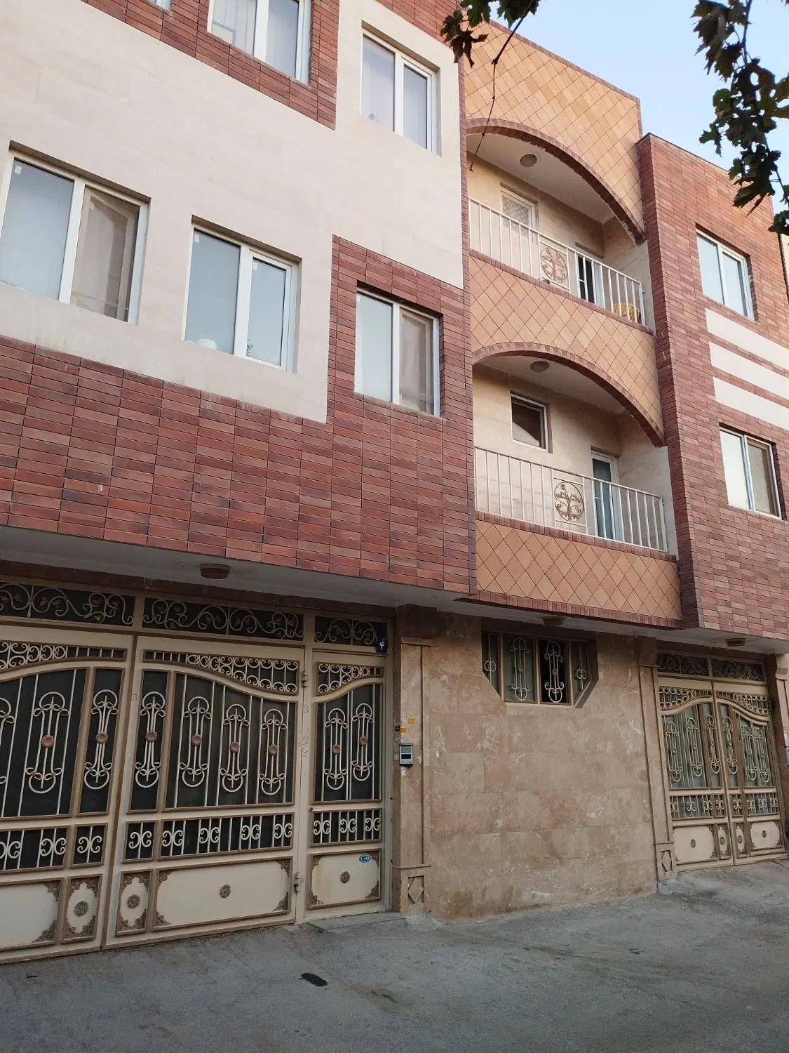 آپارتمان ۹۷ متری