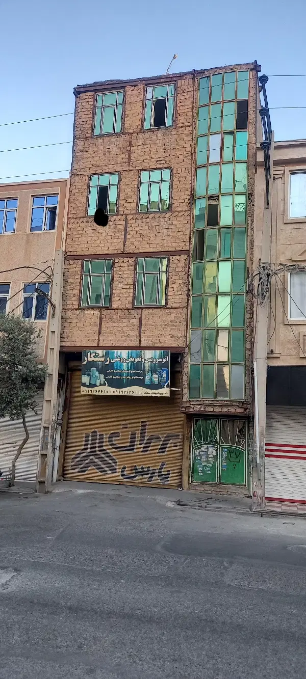 فروش چهار طبقه ساختمان ب متراژ ۱۲۰ متر