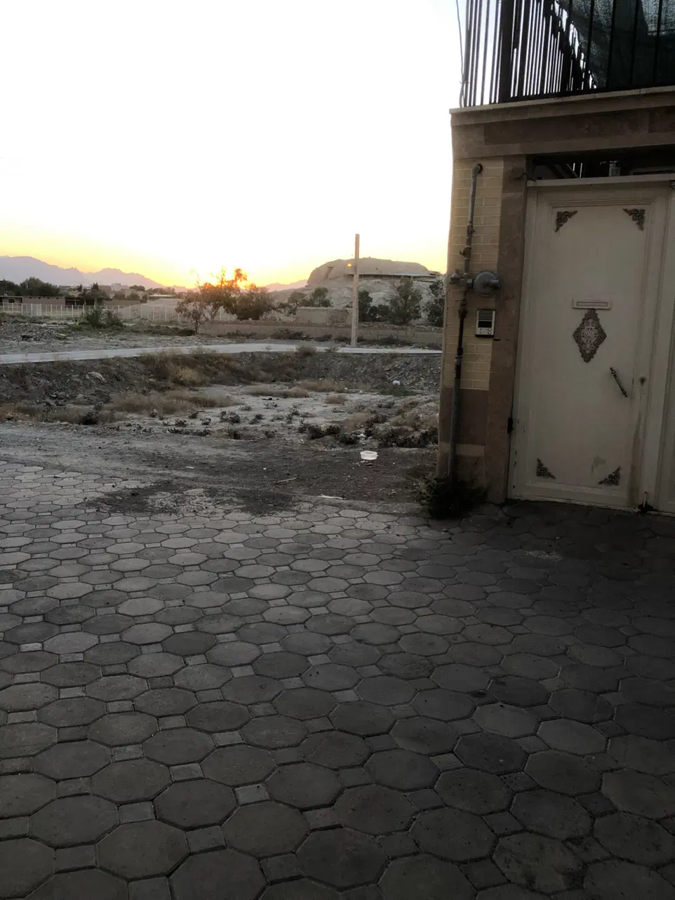 زمین دوکله ۲۳۰ متر مناسب خانه همکف ویلایی امیرکبیر