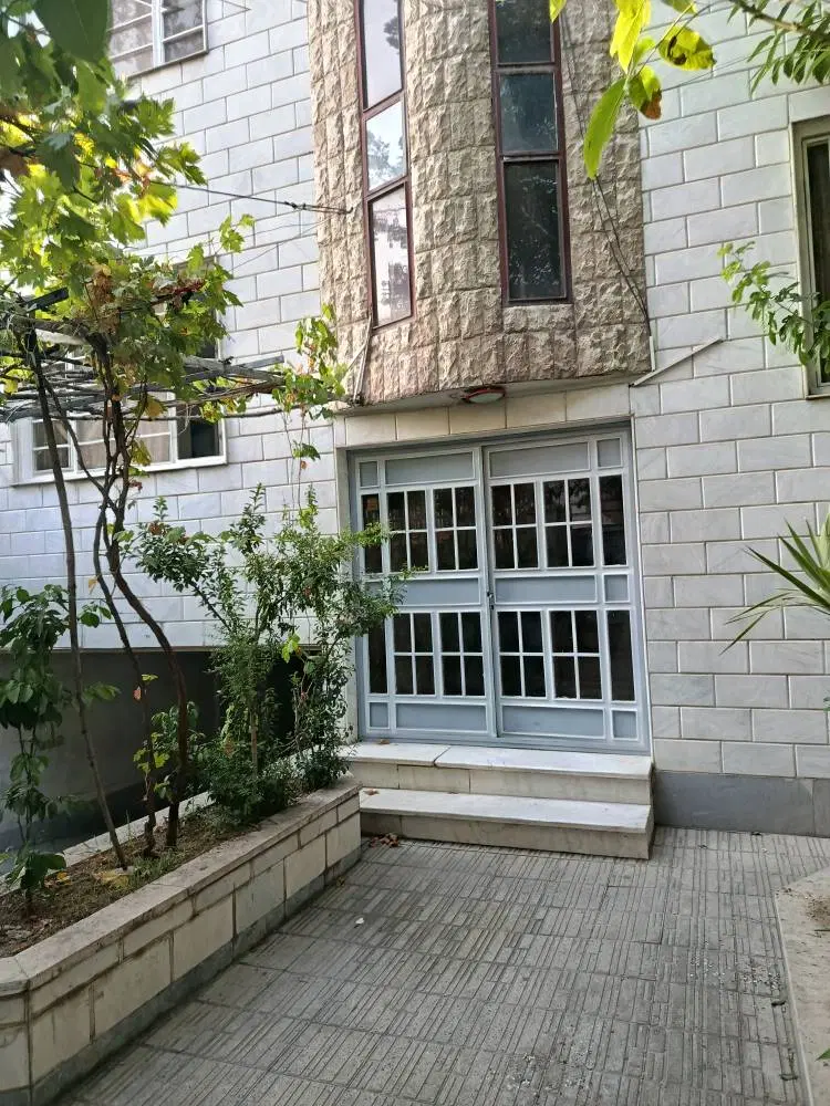 کلنگی دوطبقه و نیم شمالی