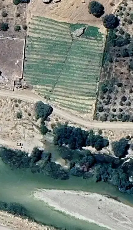 زمین روستای قلات یاسوج