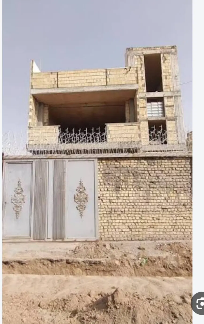 منزله نیمه کاره