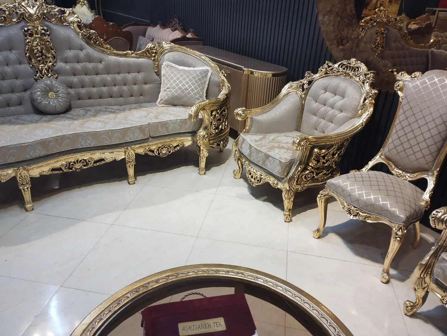 ملک۱۰۰متری برای شیک نشینان