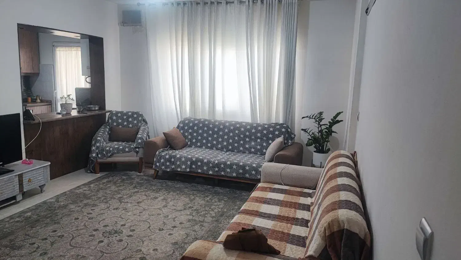 پردیسان ۷۸ متری