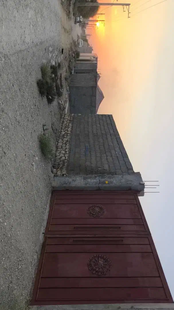 زمین دو نبش کوچه استخر امامزاده سند تک برگ