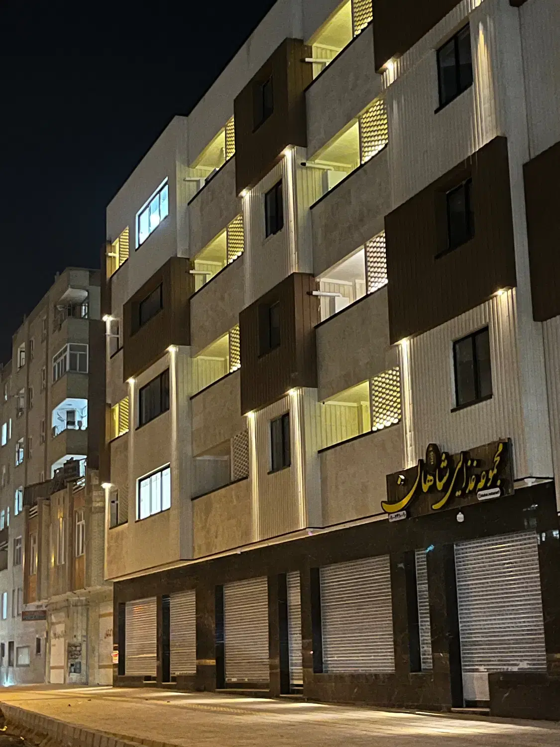 آپارتمان محله c5 برخیابان