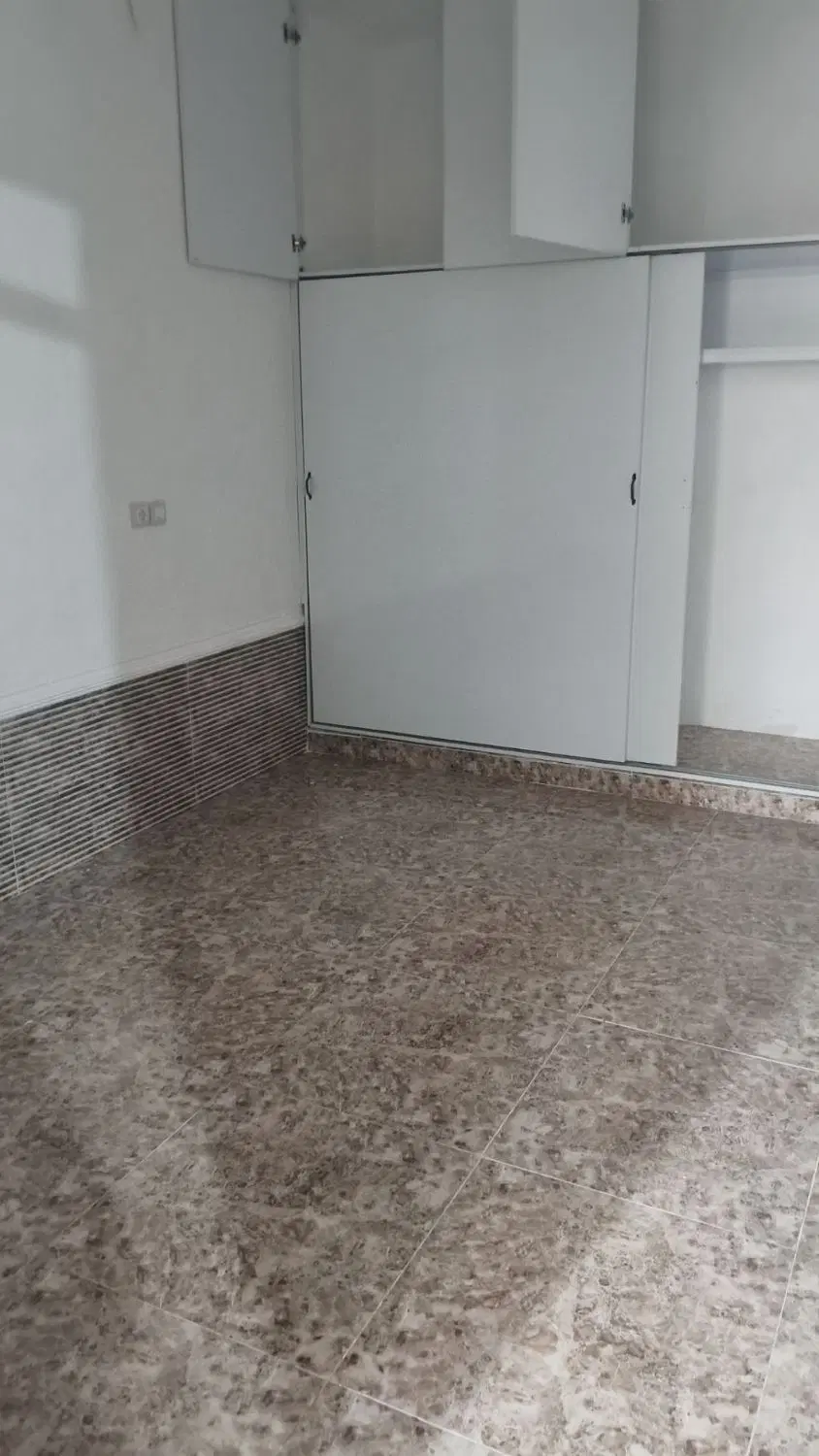 خانه دوطبقه طبقه بالا ورودی جدا