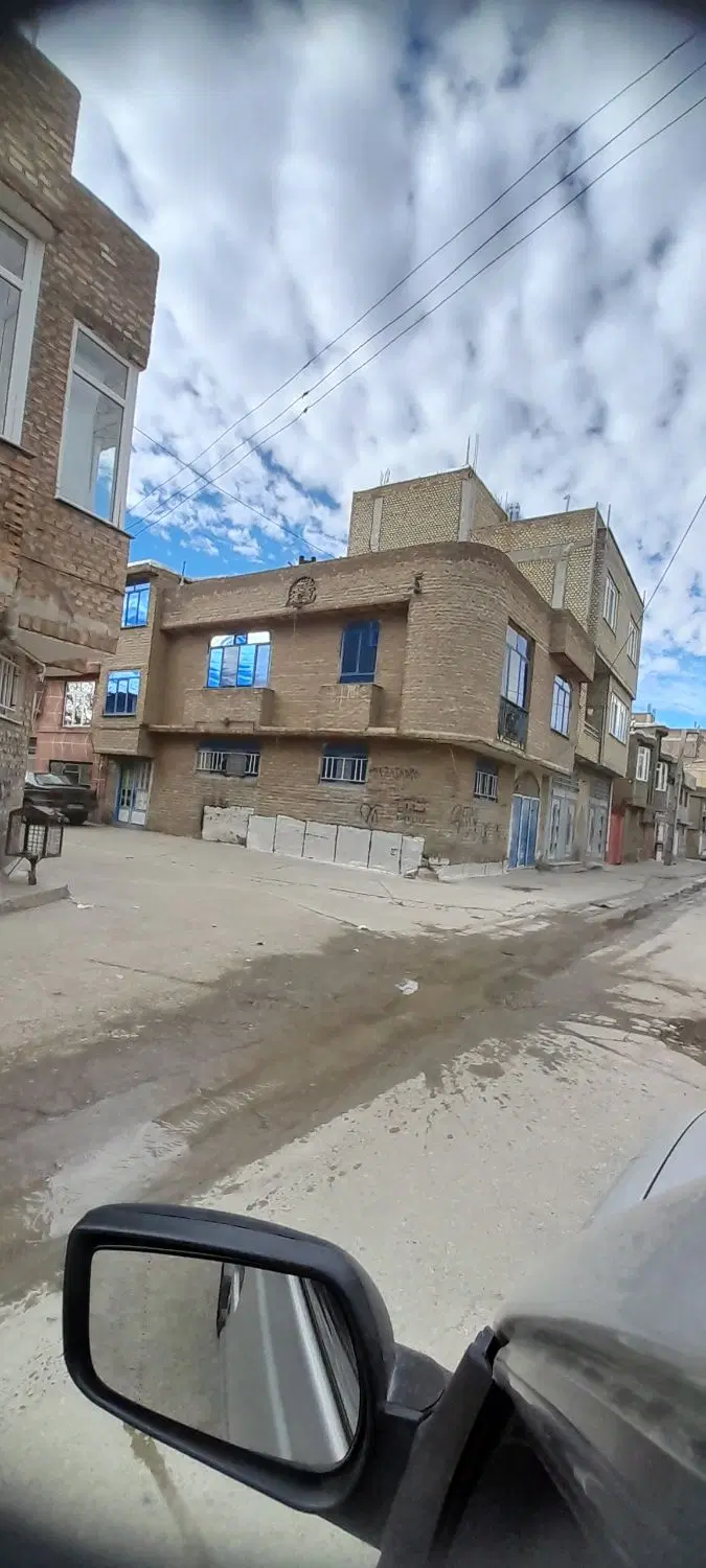 فروش منزل مسکونی ۲ واحده