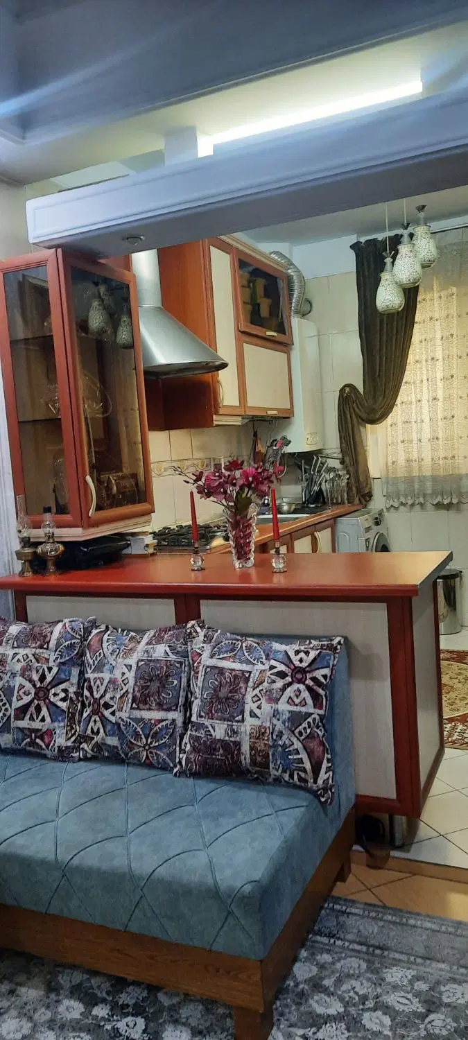 ۴۷ متر میدان هفتم (حیاط دار )
