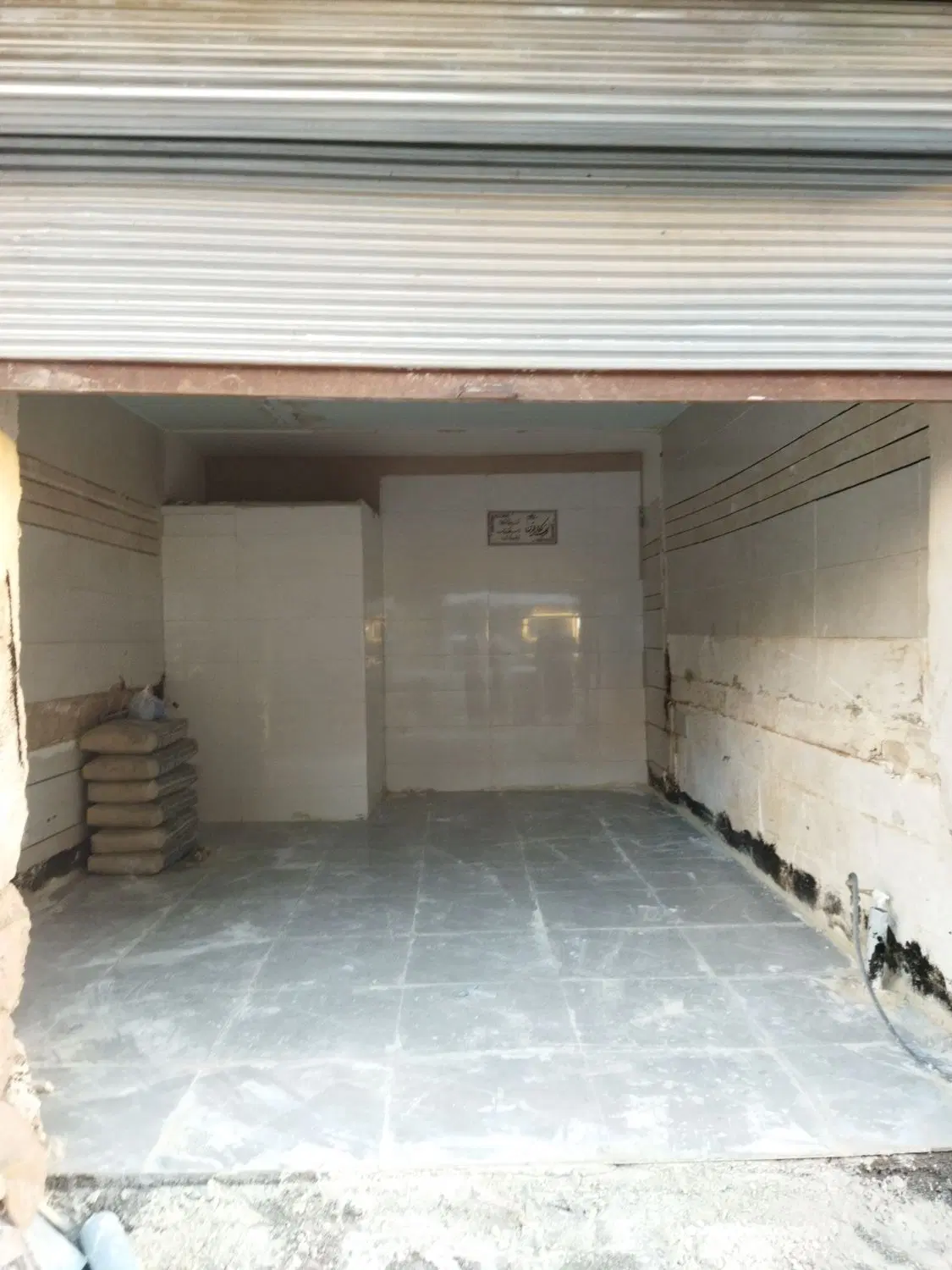 مغازه تجاری در بازارچه
