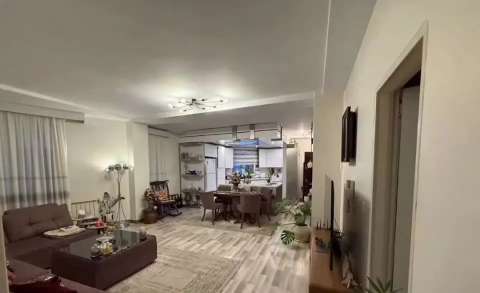 ۹۰ متر طبقه دوم گلستان ها تاپ لوکیشن