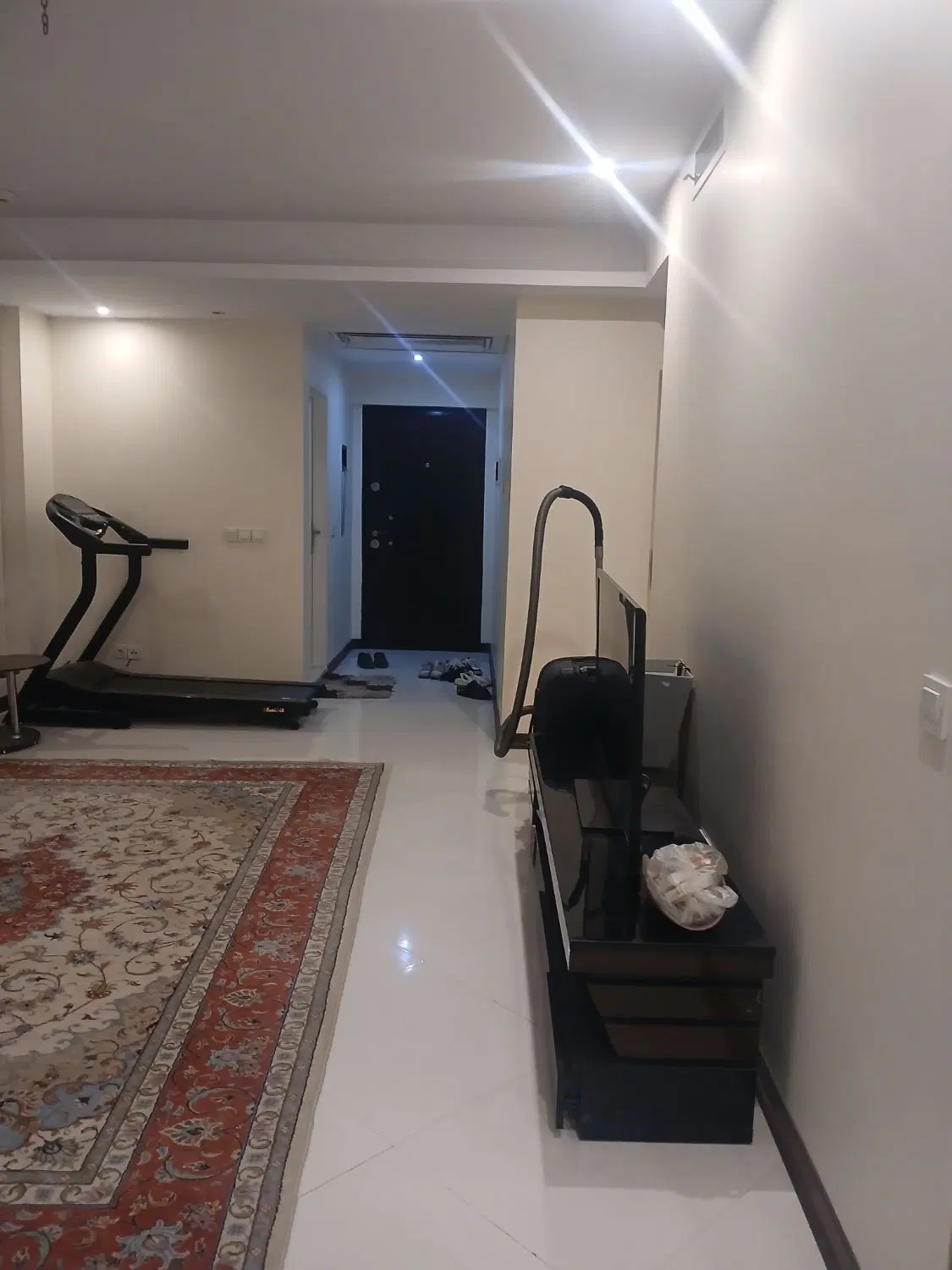 آپارتمان 78 متری دو خوابه..دریاچه .برج نگین آبشار