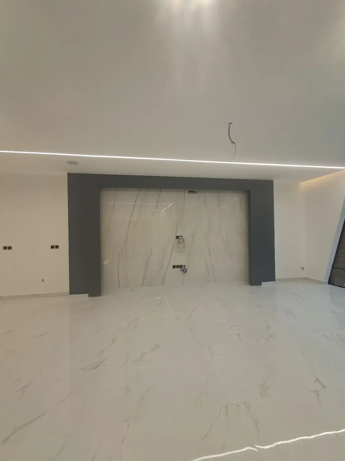 فروش آپارتمان ۱۰۰ متری دریا گوشه سند تک برگ