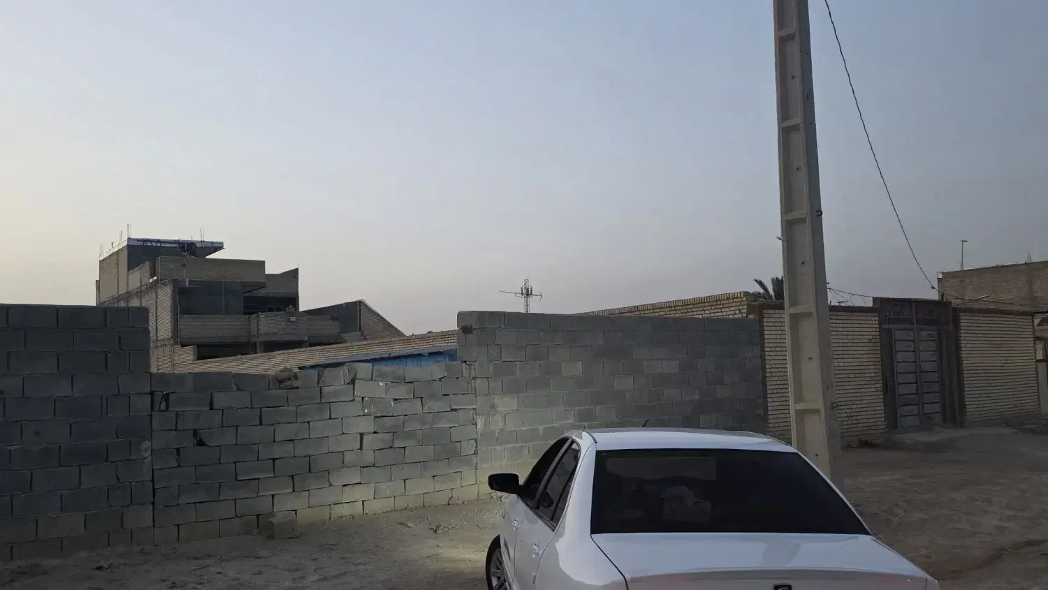 زمین ۶۴۰متری ساحلی (چومه) آماده ساخت و خاکریزی شده