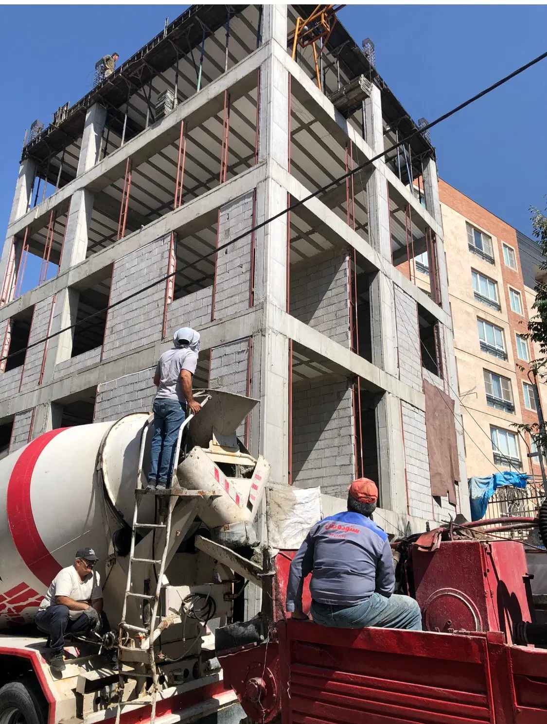 مشارکت در ساخت