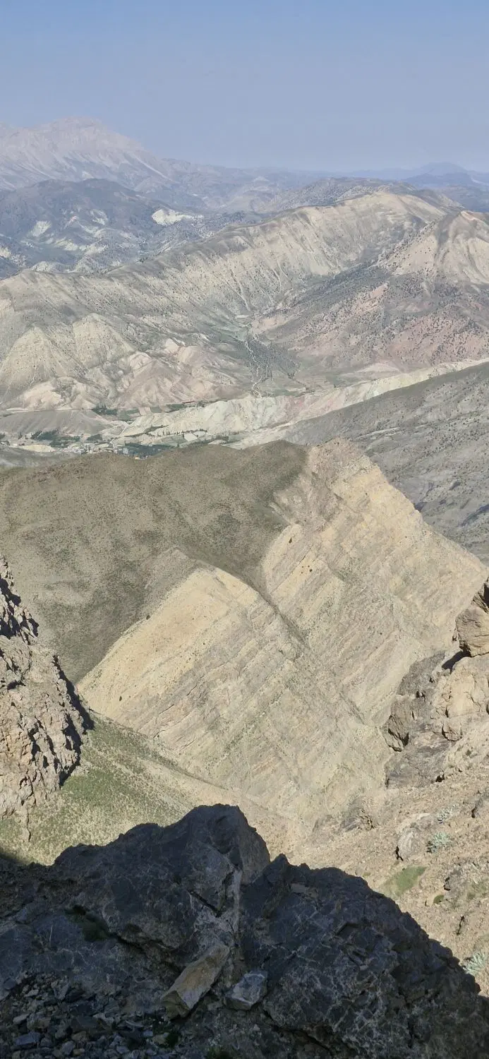 زمین دونبش تجاری ورودی ایثار معلم آق قلا