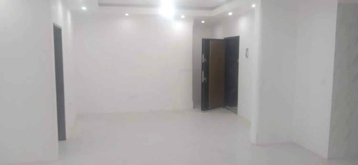 نبش خیابان قبادی ۱۰۰متر