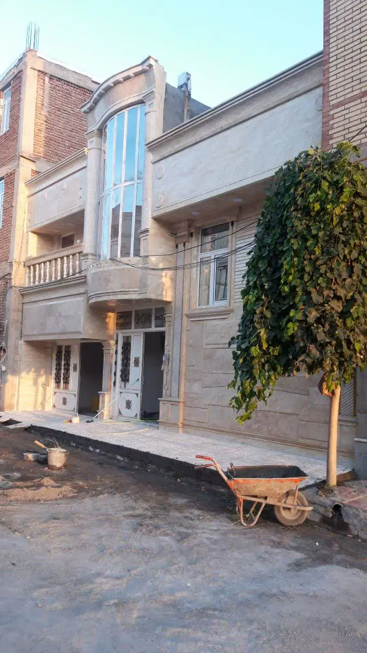 ساختمان در بست جانبازان