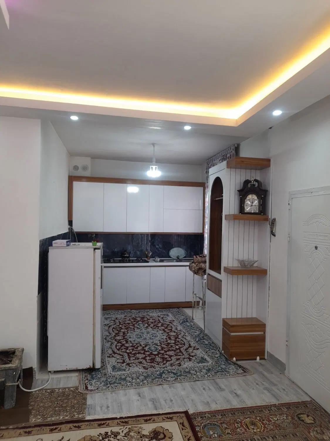 ویلا استخردار